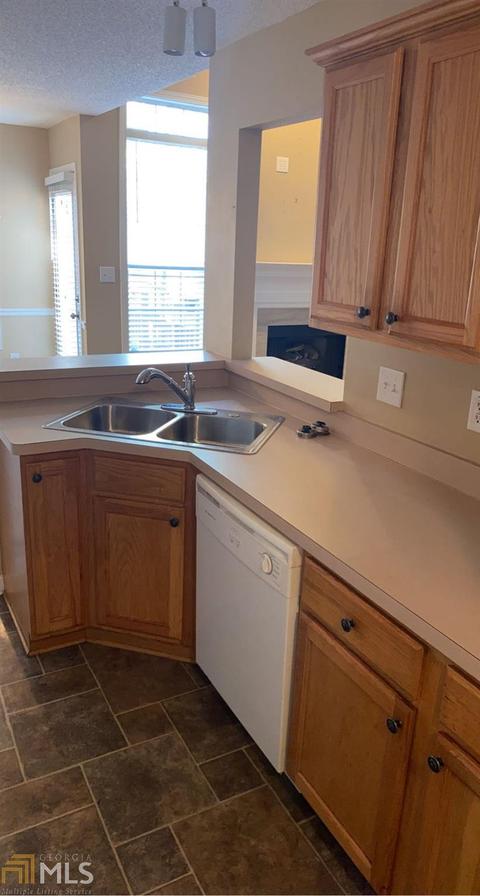 1397 Buckingham Dr, Hampton, GA 30228 photo 8