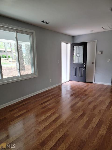 6523 Sinclair Pl, Morrow, GA 30260 photo 5