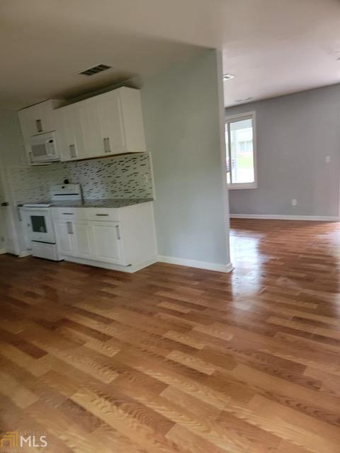 6523 Sinclair Pl, Morrow, GA 30260 photo 9