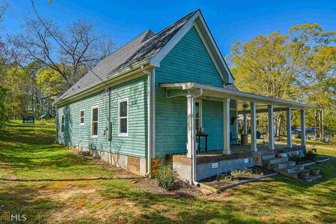 677 State St, Commerce, GA 30529 photo 4