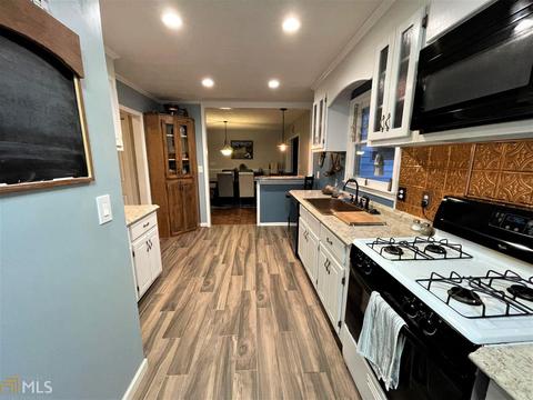 206 Cedar Ridge Dr, Toccoa, GA 30577 photo 9