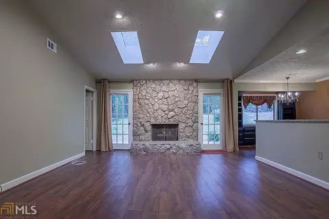3952 Everett Ct, Peachtree Corners, GA 30097 photo 5