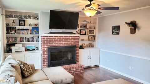 110 Crestlawn Dr, Toccoa, GA 30577 photo 7
