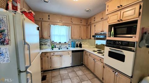 110 Crestlawn Dr, Toccoa, GA 30577 photo 9