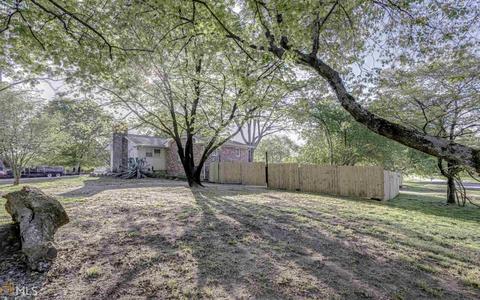 175 Ridgeway St, Winder, GA 30680 photo 2