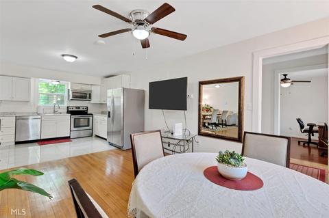 6596 Maddox Rd, Morrow, GA 30260 photo 3