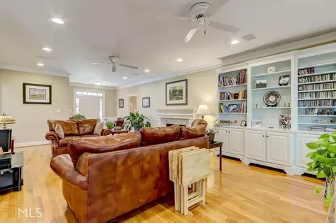 611 Iris Ln, Winder, GA 30680 photo 7