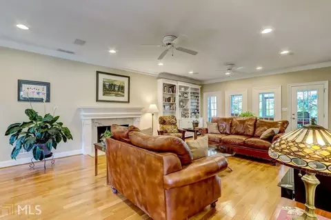 611 Iris Ln, Winder, GA 30680 photo 5