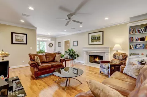 611 Iris Ln, Winder, GA 30680 photo 6