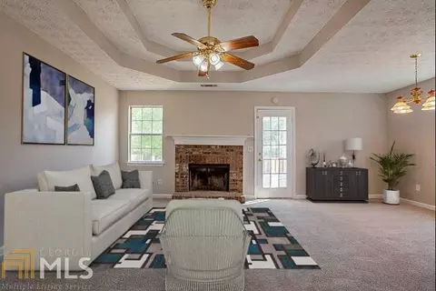 180 Avery Dr, Covington, GA 30016 photo 2