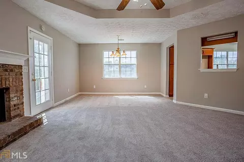 180 Avery Dr, Covington, GA 30016 photo 10