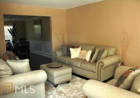 576 Gonzaga Cir, Hampton, GA 30228 photo 3