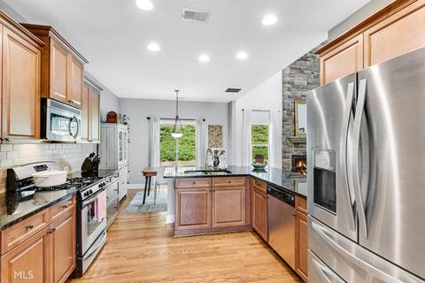 208 Ashburn Ct, Canton, GA 30115 photo 9