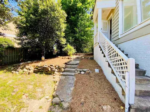 370 Calloway Dr, Macon, GA 31204 photo 2