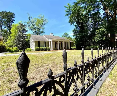 370 Calloway Dr, Macon, GA 31204 photo 5
