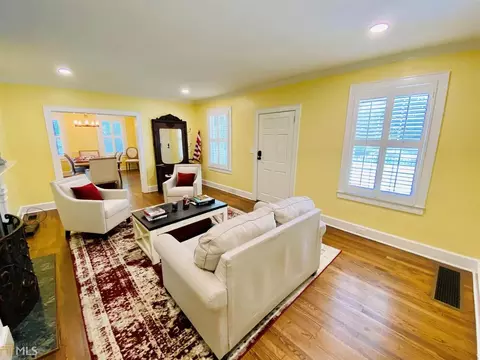 370 Calloway Dr, Macon, GA 31204 photo 3