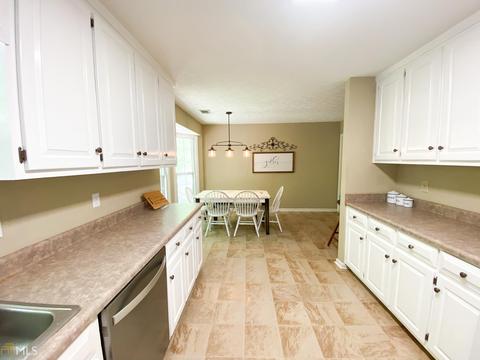 102 Colonial Ct, Lagrange, GA 30240 photo 3