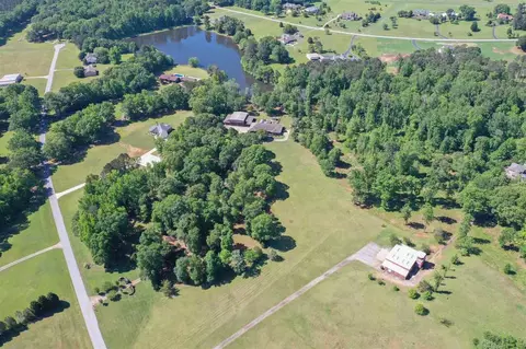 166 Chandelle Ln, Williamson, GA 30292 photo 4