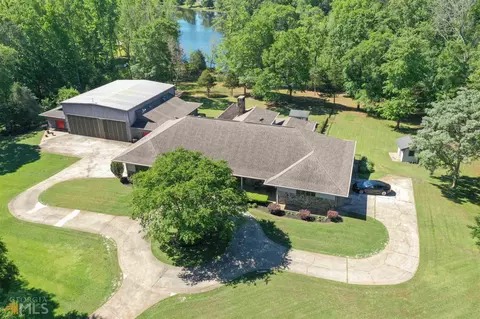 166 Chandelle Ln, Williamson, GA 30292