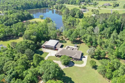 166 Chandelle Ln, Williamson, GA 30292 photo 2