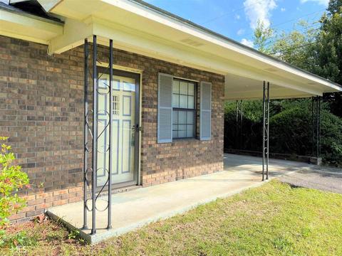 186 E Peter St, Cochran, GA 31014 photo 2