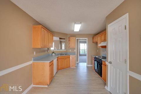 105 Darin Dr, Byron, GA 31008 photo 12