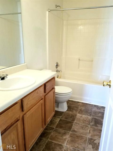 665 Lakeside Cir, Covington, GA 30016 photo 10