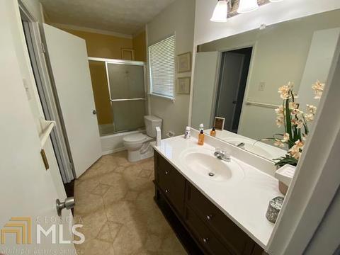 6456 Revena Dr, Morrow, GA 30260 photo 4