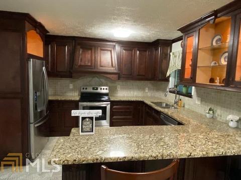 6456 Revena Dr, Morrow, GA 30260 photo 5