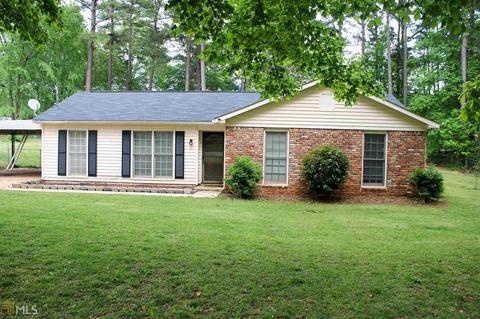 96 Clearwater Dr, Lagrange, GA 30241 photo 1