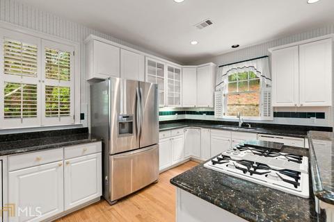 3955 Berkeley View Dr, Berkeley Lake, GA 30096 photo 10