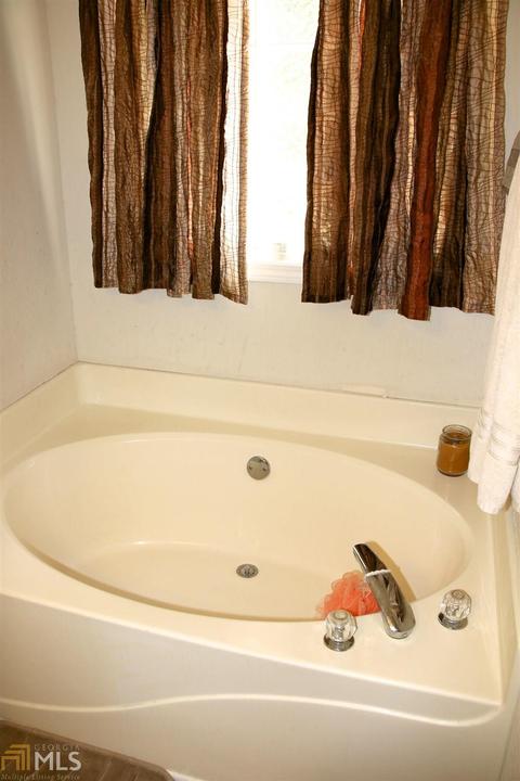 11558 Vinea Ln, Hampton, GA 30228 photo 6