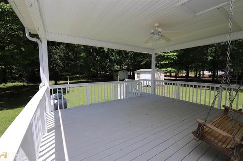 695 Waterview Dr, Lagrange, GA 30240 photo 4