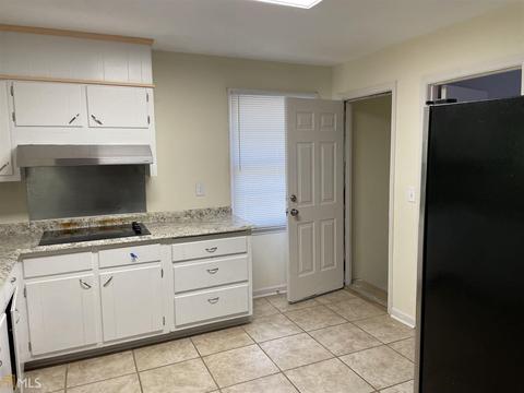 946 Morrow Rd, Morrow, GA 30260 photo 8