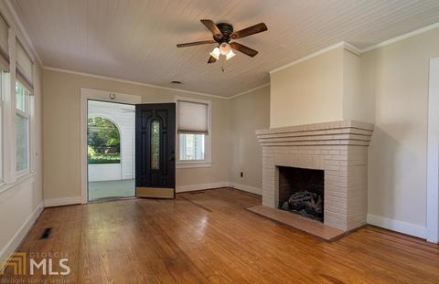 809 Dolvin Ave, Union Point, GA 30669 photo 2