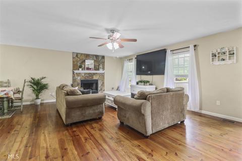 5 Freestone Dr, Newnan, GA 30265 photo 9
