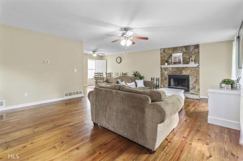 5 Freestone Dr, Newnan, GA 30265 photo 8