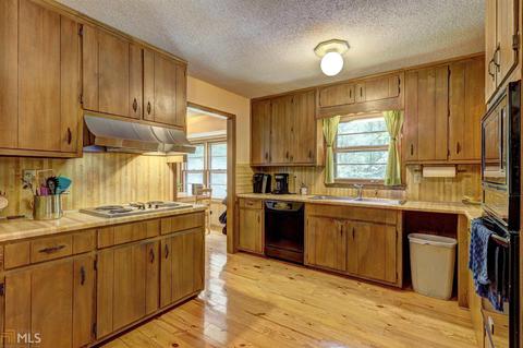445 Pine Ln, Covington, GA 30016 photo 6