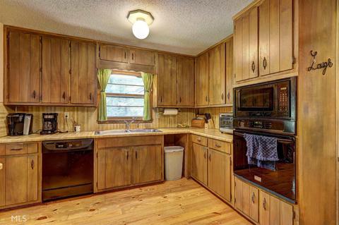 445 Pine Ln, Covington, GA 30016 photo 5