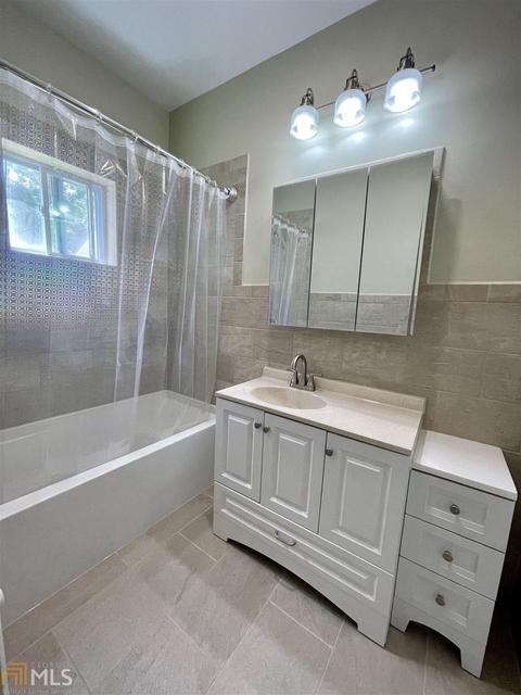 43 E New St, Winder, GA 30680 photo 24