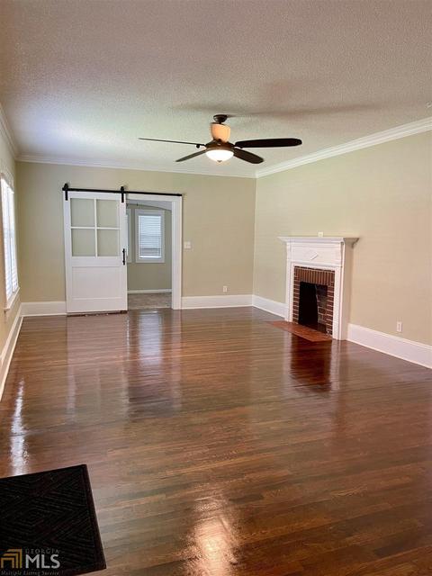 43 E New St, Winder, GA 30680 photo 7