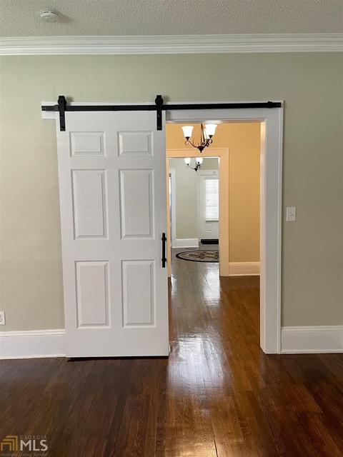 43 E New St, Winder, GA 30680 photo 16