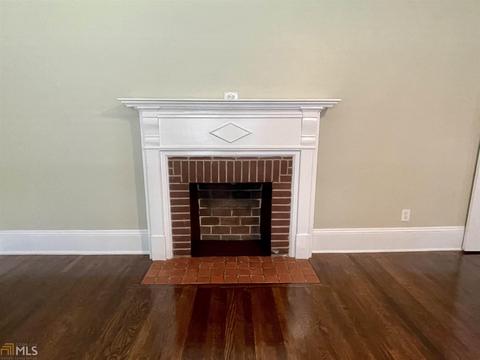 43 E New St, Winder, GA 30680 photo 6
