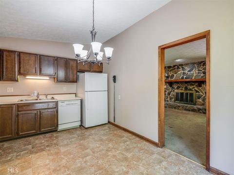6597 Fleming Rd, Morrow, GA 30260 photo 17