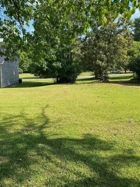 121 Clearwater Dr, Lagrange, GA 30241 photo 4
