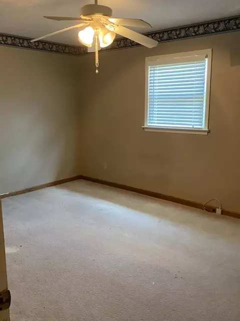 121 Clearwater Dr, Lagrange, GA 30241 photo 15
