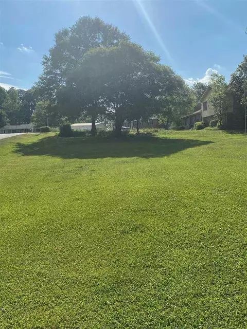121 Clearwater Dr, Lagrange, GA 30241 photo 5