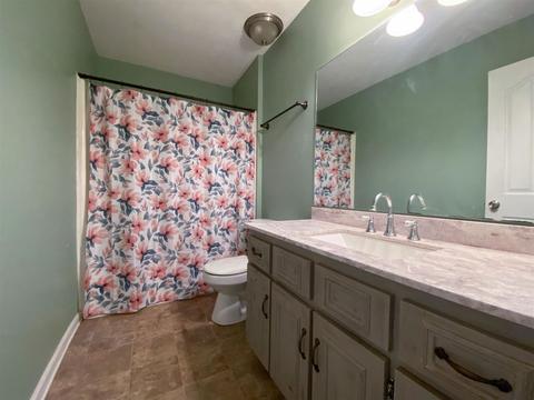 196 Moccasin Trl, Lagrange, GA 30241 photo 8