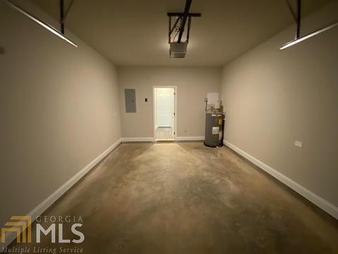 208 Pine St, Barnesville, GA 30204 photo 6