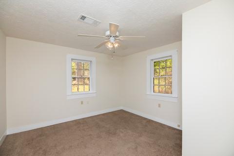 137 N Page St, Lagrange, GA 30240 photo 6